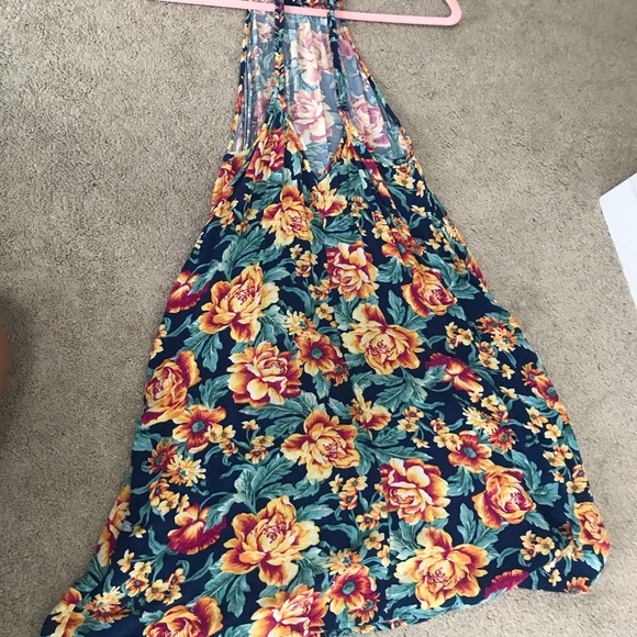 Dress - Picture 3 of 4